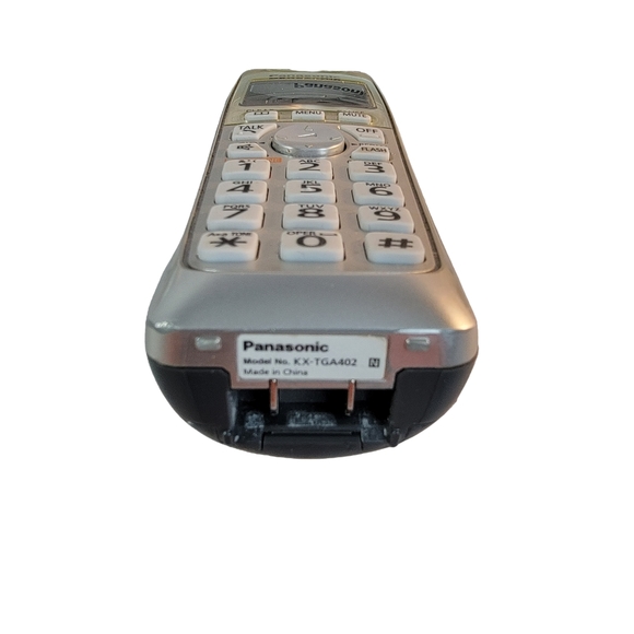 Panasonic 6.0 KX-TG4022 Expandable Digital Cordless Andwering System - Picture 9 of 14